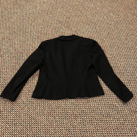 🌺 Talbots Black Fitted Short Jacket Sz 10P - Picture 7 of 7